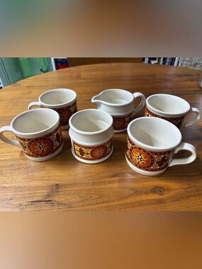 Sadler 6-piece MCM geometric stoneware tea/coffee set: 4 mugs, sugar & creamer